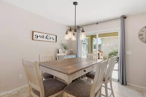 Dining - 6919 E Peralta Cir, Mesa, AZ 85212 photo 2 of 2