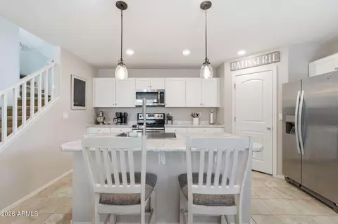 Kitchen - 6919 E Peralta Cir, Mesa, AZ 85212 photo 5 of 5
