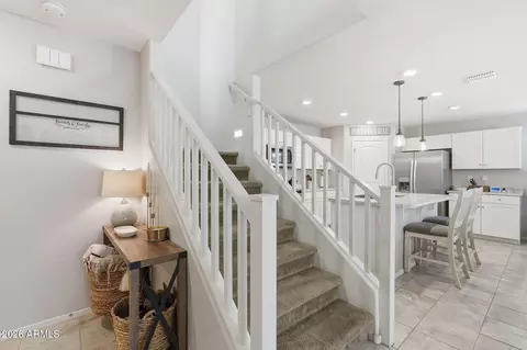 Entry Way - 6919 E Peralta Cir, Mesa, AZ 85212 photo 4 of 5