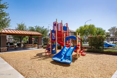 View/Area - 6919 E Peralta Cir, Mesa, AZ 85212 photo 4 of 4