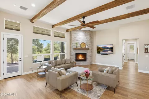 Living - 1705 E Cliff Rose Dr, Payson, AZ 85541 photo 3 of 4