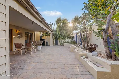 Exterior - 2631 E Beekman Pl, Phoenix, AZ 85016 photo 9 of 16