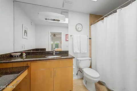 Bath - 2631 E Beekman Pl, Phoenix, AZ 85016 photo 3 of 3