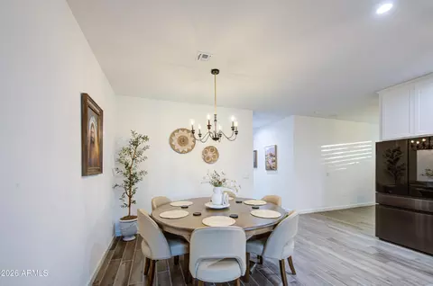 Dining - 2968 W Shanley Ave, Apache Junction, AZ 85120 photo 6 of 6