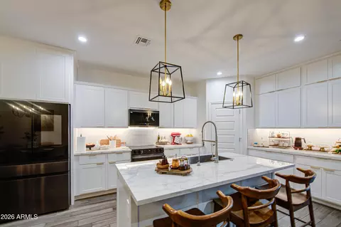 Kitchen - 2968 W Shanley Ave, Apache Junction, AZ 85120 photo 8 of 8