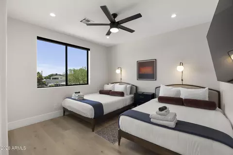 Bedroom - 4546 E Campbell Ave, Phoenix, AZ 85018 photo 5 of 8
