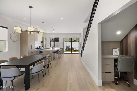 Entry Way - 4546 E Campbell Ave, Phoenix, AZ 85018 photo 3 of 5