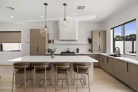 Kitchen - 4546 E Campbell Ave, Phoenix, AZ 85018 photo 2 of 4