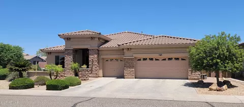 2438 W Cavedale Dr, Phoenix, AZ 85085