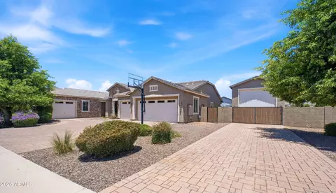 19880 E Cattle Dr, Queen Creek, AZ 85142