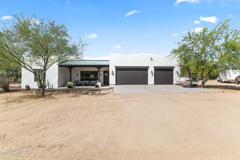 49826 N 21st Dr, New River, AZ 85087