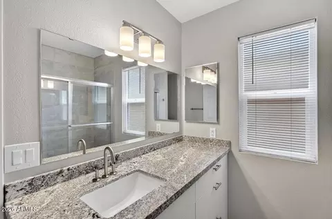 Bath - 8901 W Vale Dr, Phoenix, AZ 85037 photo 1 of 5