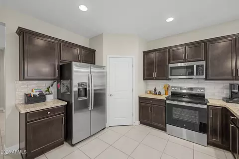 Kitchen - 10846 E Texas Ave, Mesa, AZ 85212 photo 2 of 3