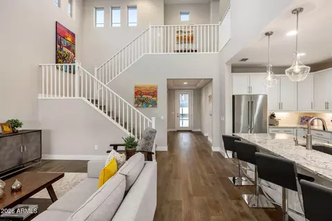 Entry Way - 2948 E Tina Dr, Phoenix, AZ 85050 photo 4 of 7