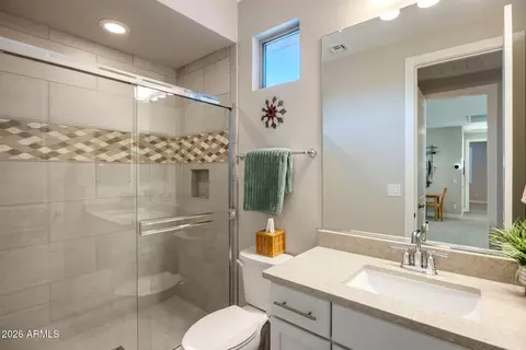 Bath - 2948 E Tina Dr, Phoenix, AZ 85050 photo 3 of 4