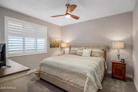 Bedroom - 2948 E Tina Dr, Phoenix, AZ 85050 photo 3 of 5