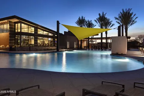 Exterior - 2948 E Tina Dr, Phoenix, AZ 85050 photo 17 of 17