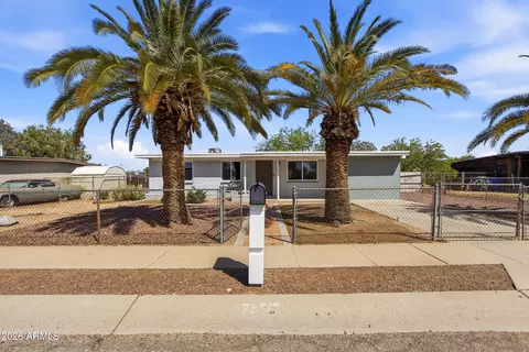 7575 E Persimmon Dr, Tucson, AZ 85730