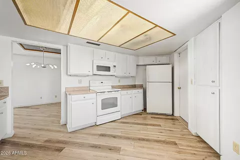 Kitchen - 4649 E Cheyenne Dr, Phoenix, AZ 85044 photo 3 of 5