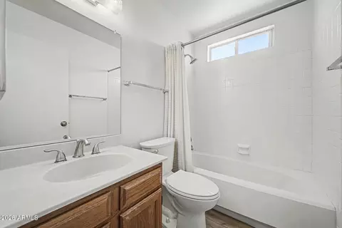 Bath - 4649 E Cheyenne Dr, Phoenix, AZ 85044 photo 3 of 3