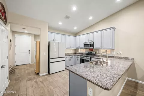 Kitchen - 3862 E Narrowleaf Dr, Gilbert, AZ 85298 photo 1 of 5