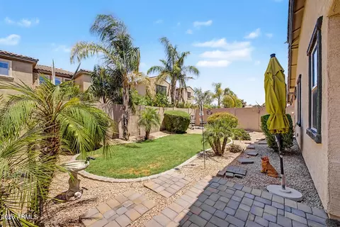 Exterior - 3862 E Narrowleaf Dr, Gilbert, AZ 85298 photo 4 of 6