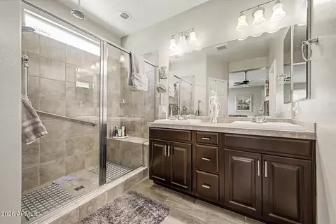Bath - 3862 E Narrowleaf Dr, Gilbert, AZ 85298 photo 1 of 3