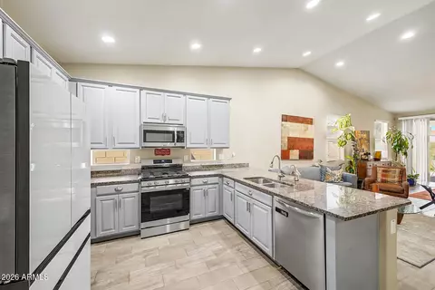 Kitchen - 3862 E Narrowleaf Dr, Gilbert, AZ 85298 photo 5 of 5