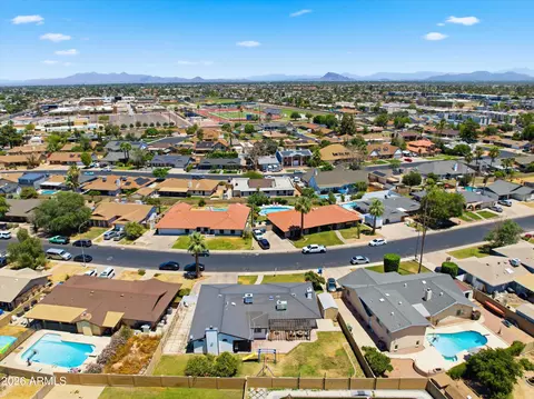 View/Area - 1655 E Glade Ave, Mesa, AZ 85204 photo 4 of 6