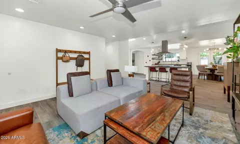 Entry Way - 828 E Myrtle Ave, Phoenix, AZ 85020 photo 1 of 1