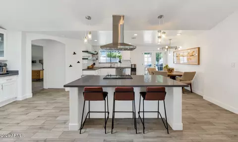 Kitchen - 828 E Myrtle Ave, Phoenix, AZ 85020 photo 2 of 5