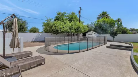 Exterior - 828 E Myrtle Ave, Phoenix, AZ 85020 photo 8 of 9