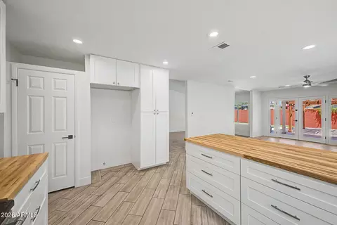 Kitchen - 814 E Chilton Dr, Tempe, AZ 85283 photo 7 of 7