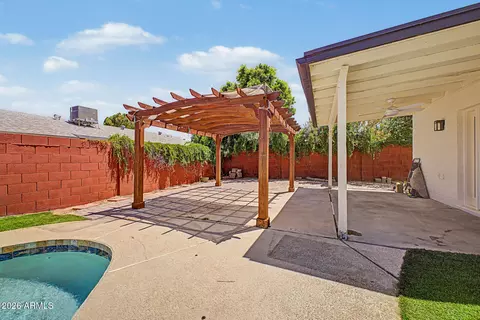 Exterior - 814 E Chilton Dr, Tempe, AZ 85283 photo 9 of 9