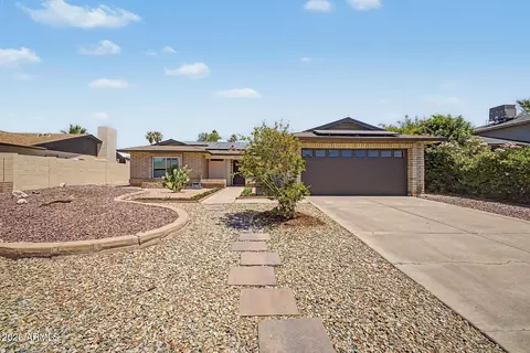 814 E Chilton Dr, Tempe, AZ 85283