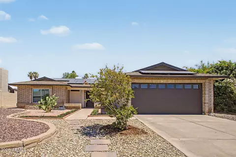 Exterior - 814 E Chilton Dr, Tempe, AZ 85283 photo 1 of 9