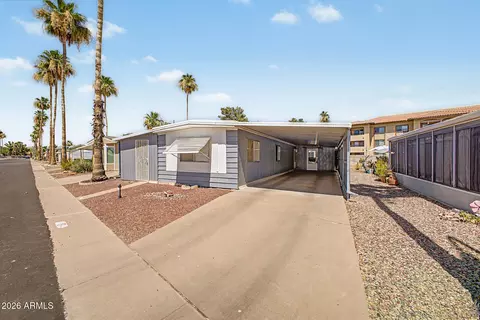 303 S Recker Rd #16, Mesa, AZ 85206