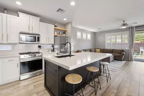 Kitchen - 3740 E Sexton St, Gilbert, AZ 85295 photo 2 of 4