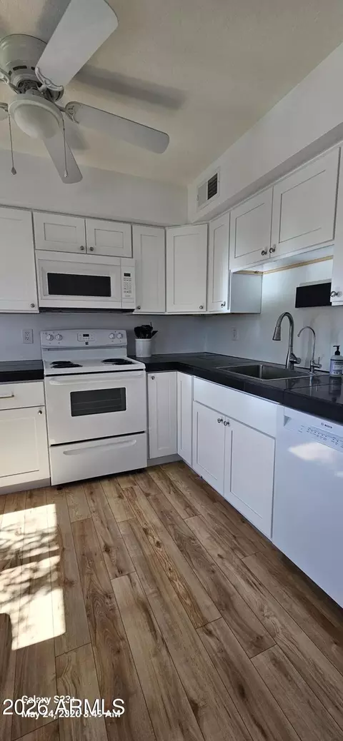8210 E Garfield St #K201, Scottsdale, AZ 85257