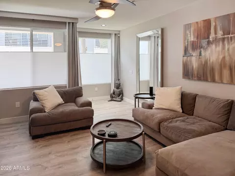 Living - 3633 N 3rd Ave #1027, Phoenix, AZ 85013 photo 4 of 4