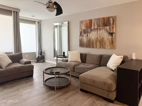 Living - 3633 N 3rd Ave #1027, Phoenix, AZ 85013 photo 2 of 4
