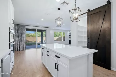 Kitchen - 2850 E Sands Dr, Phoenix, AZ 85050 photo 2 of 2