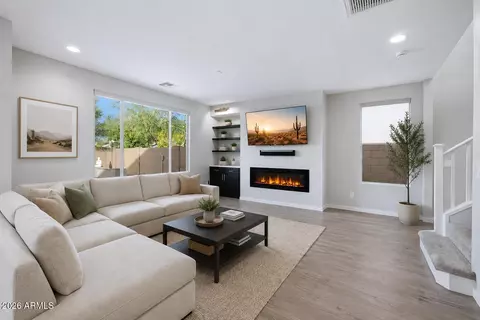 Living - 2850 E Sands Dr, Phoenix, AZ 85050 photo 1 of 3