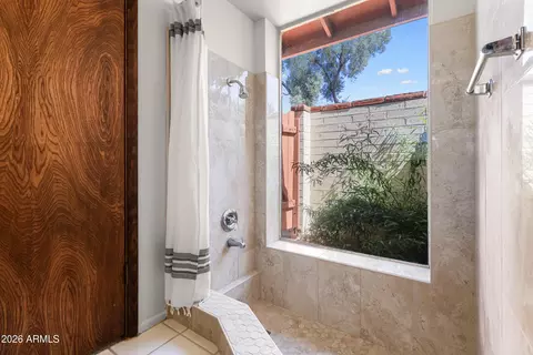 Bath - 4436 E Ludlow Dr, Phoenix, AZ 85032 photo 2 of 3