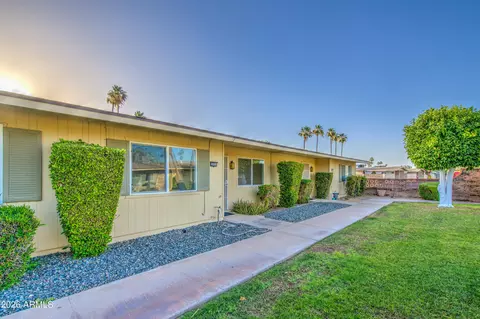 10921 W Santa Fe Dr, Sun City, AZ 85351