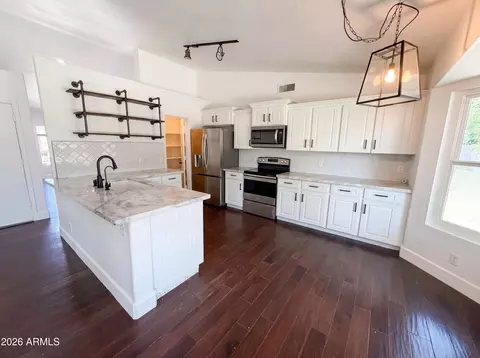 Kitchen - 3739 E Baranca Ct, Gilbert, AZ 85297 photo 1 of 2