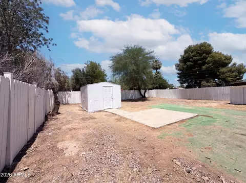 Exterior - 2042 W Pasadena Ave, Phoenix, AZ 85015 photo 4 of 4