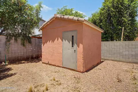 Exterior - 3210 S 64th Ave, Phoenix, AZ 85043 photo 9 of 9