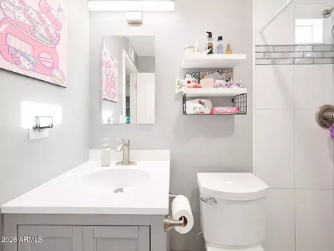 Bath - 2209 N Recker Rd, Mesa, AZ 85215 photo 3 of 4