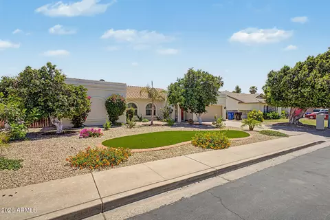 2559 E Lockwood St, Mesa, AZ 85213